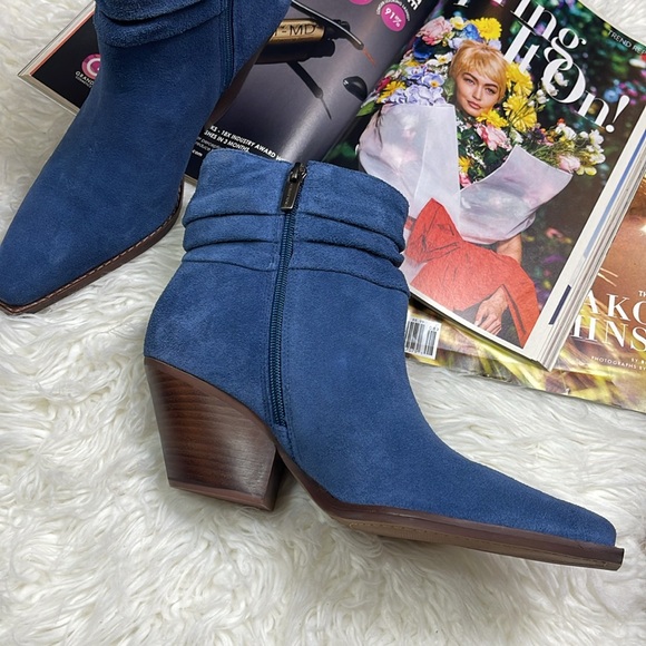 Vince Camuto Slouched Suede Western Boots Nerlinji Blue Slate - Picture 2 of 10